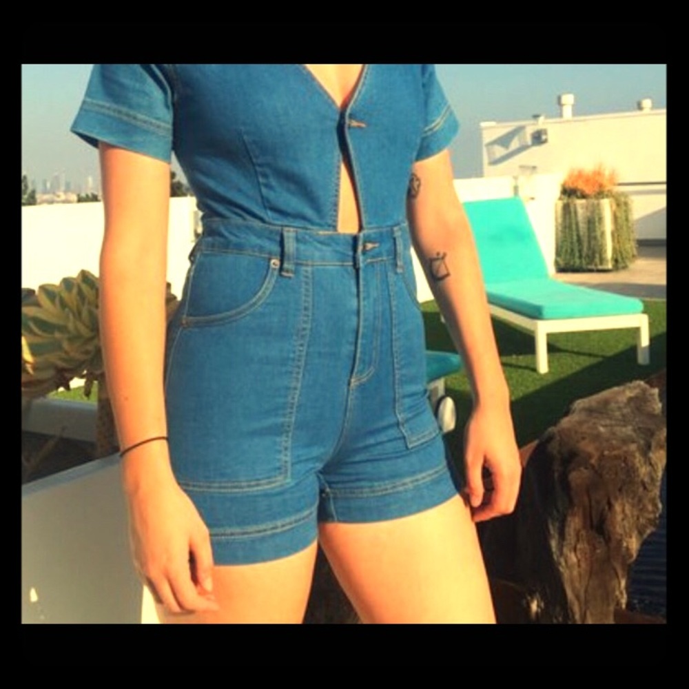 Lost muse six shorts denim romper!
